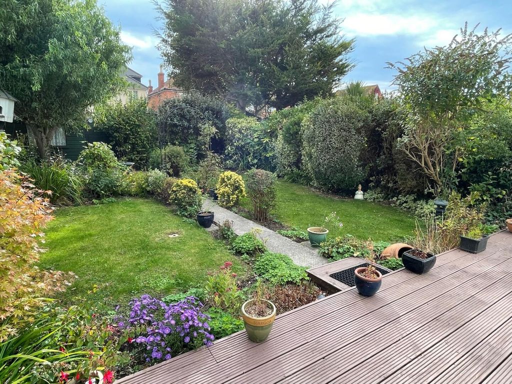 Property photo 2 of 27 Rear Garden