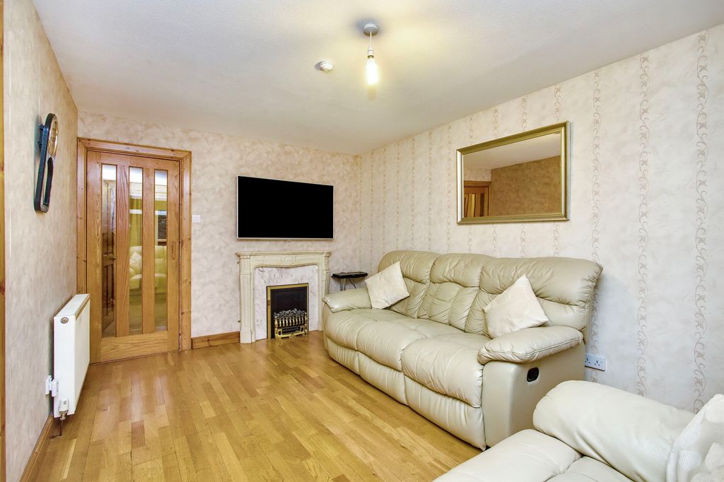 Property photo 3 of 13 Property Image 3