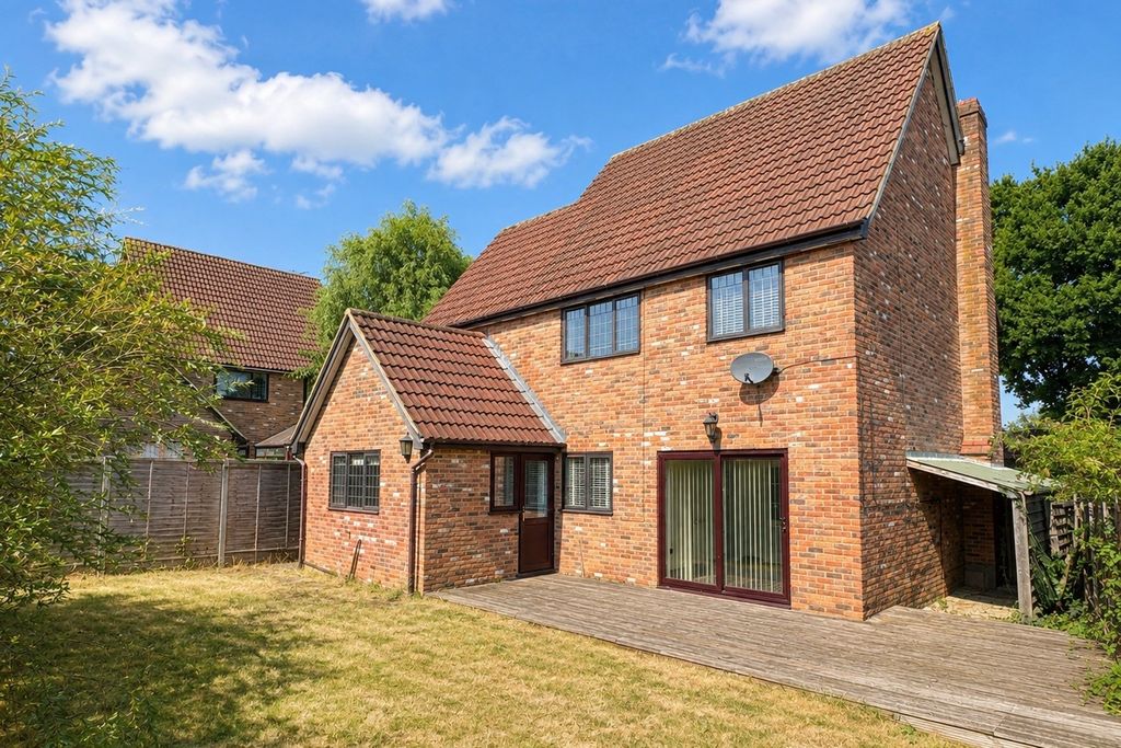 Property photo 2 of 14 4696923