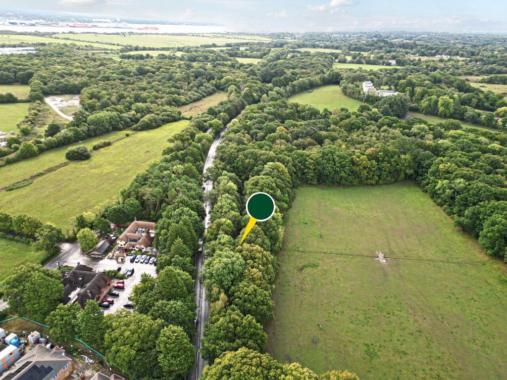 Property photo 2 of 11 -68ba840c10270-1348312-Pin.Jpg