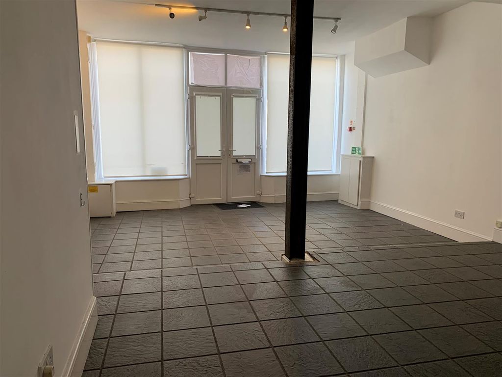 Property photo 2 of 14 15.Jpg