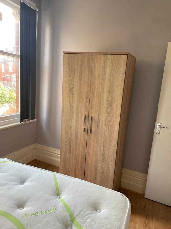 Property photo 2 of 3