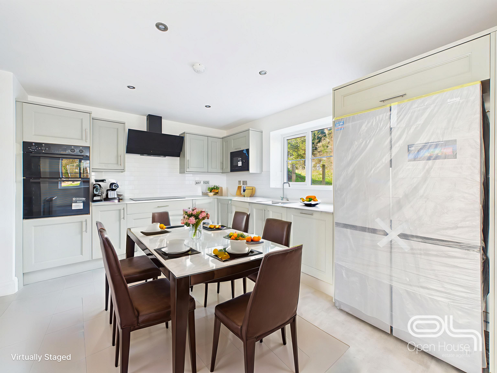 Property photo 3 of 29 Kitchen