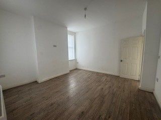 Property photo 3 of 11 Photo