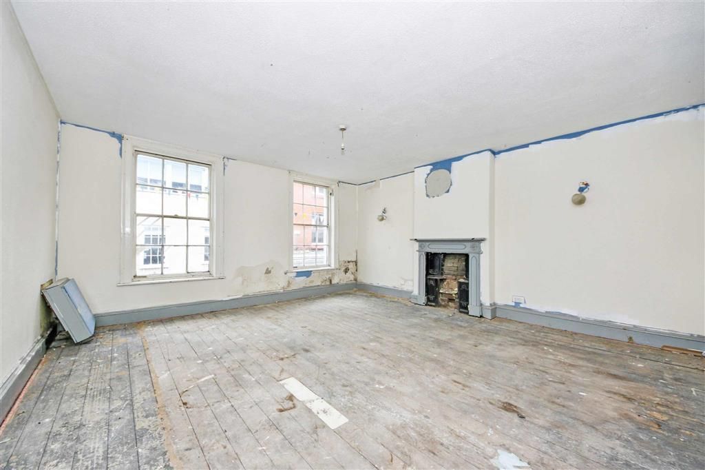 Property photo 3 of 5