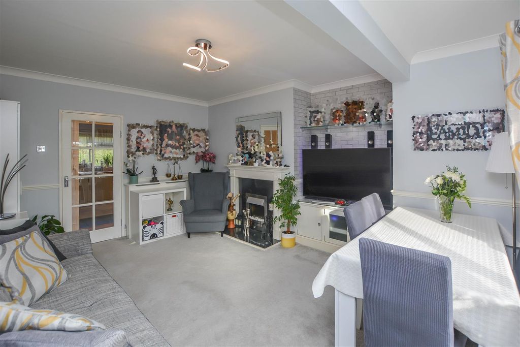 Property photo 2 of 12 Dsc_0195.Png