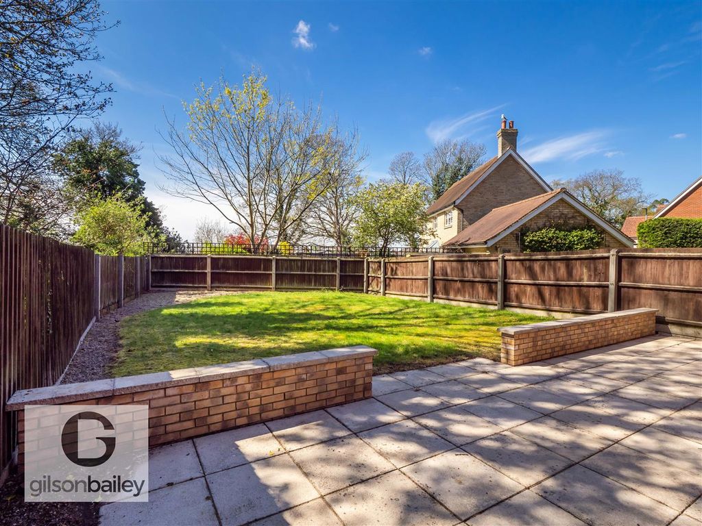 Property photo 3 of 44 9Stanpetersenclose-2.Jpg