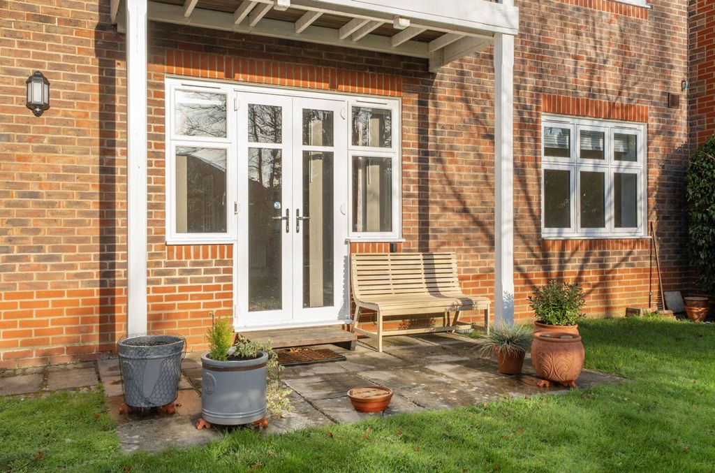 Property photo 3 of 20