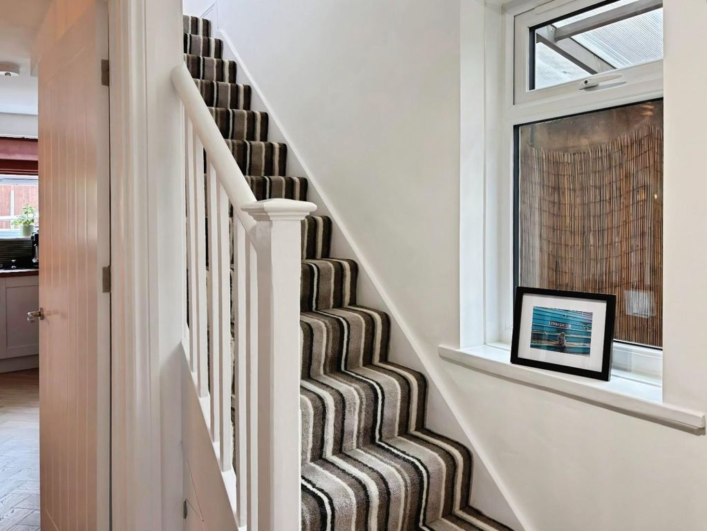 Property photo 3 of 28 1Fc328F8-Ki14.Jpeg