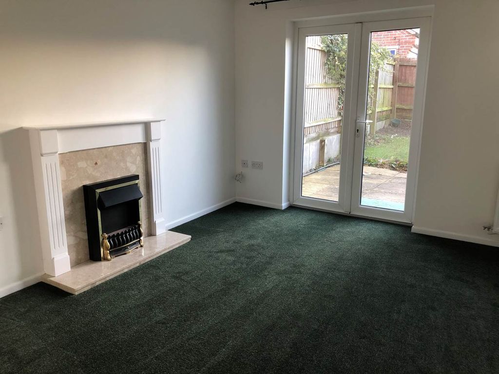 Property photo 2 of 10 Living Room Normal