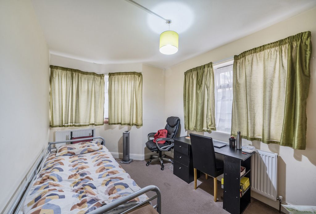 Property photo 2 of 10 1331654-15-689Cad...