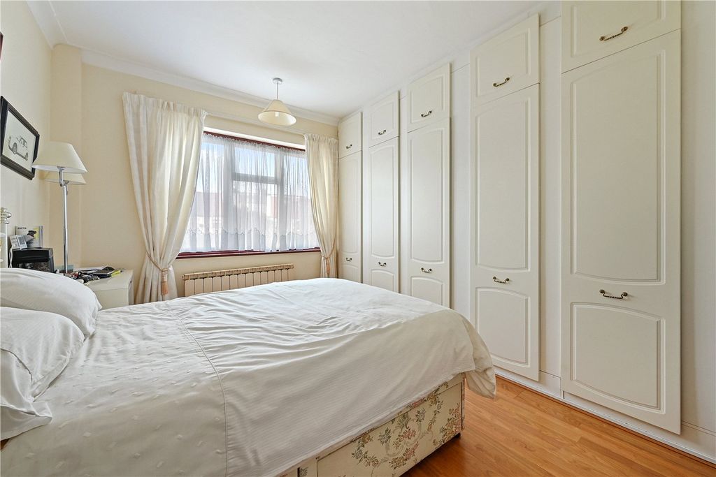 Property photo 3 of 10 Picture No. 02