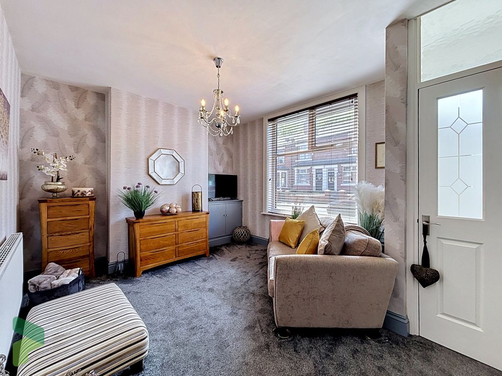 Property photo 2 of 13 Sitting Room