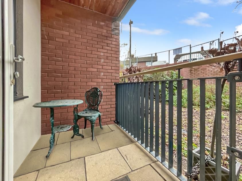 Additional image 17 of 2 bed flat for saleHall Farm Road, Swadlincote DE11