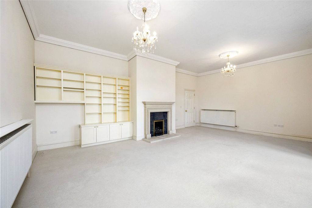 Property photo 2 of 22 Picture No. 13