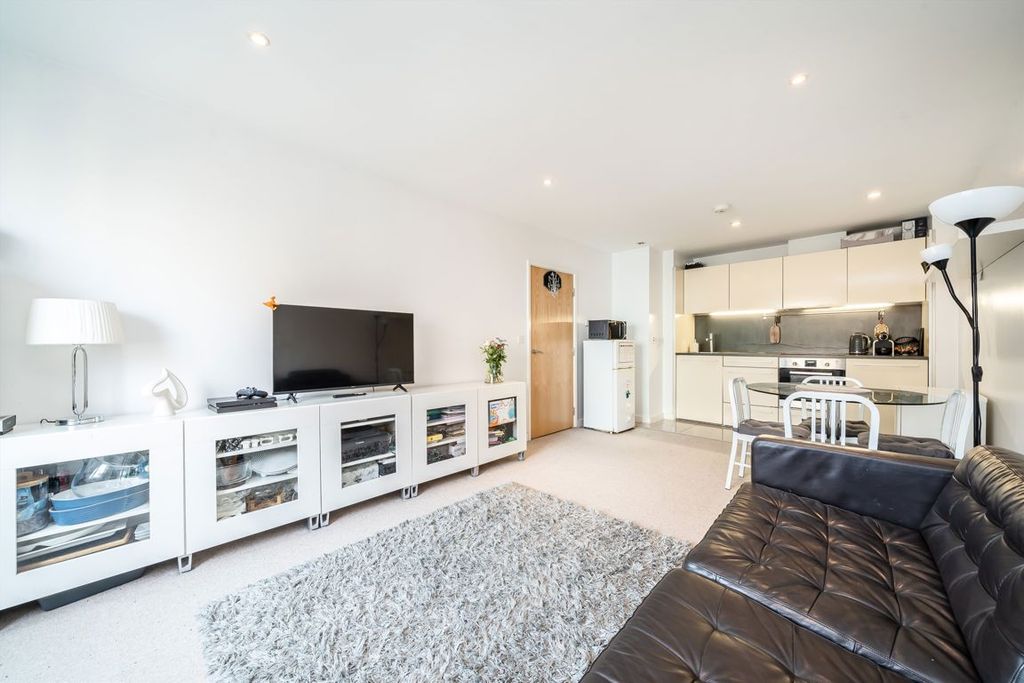 Property photo 2 of 4