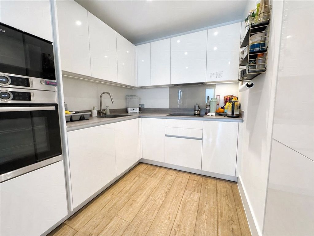 Property photo 2 of 19 Picture No. 05