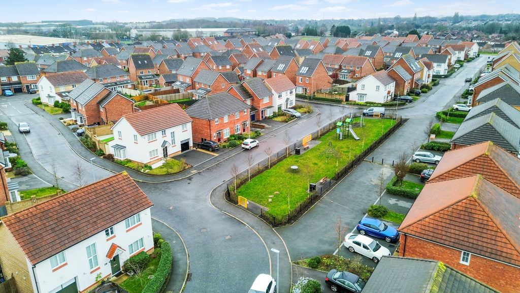 Property photo 3 of 29