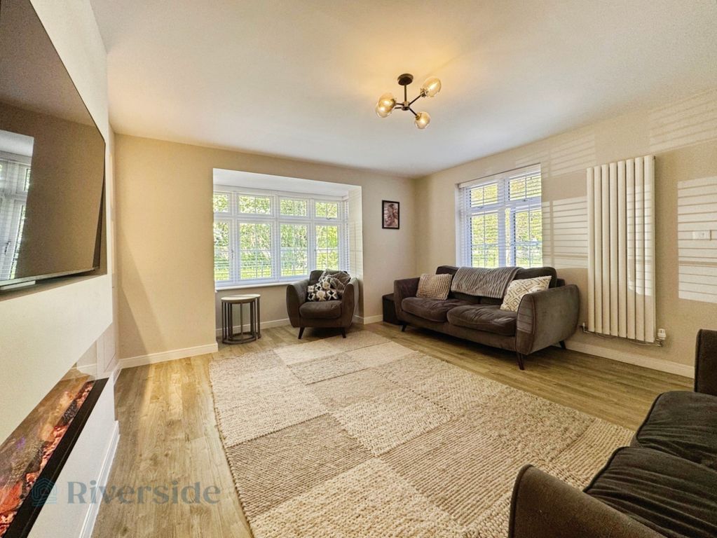 Property photo 3 of 21 Pbox-Img.Jpg