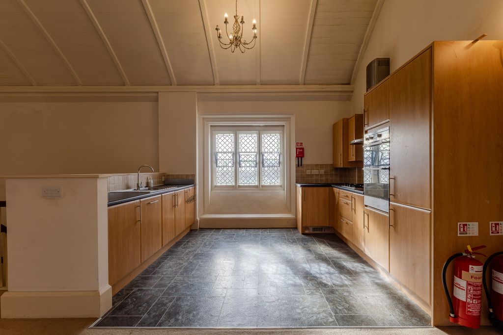 Property photo 3 of 15 Kitchen