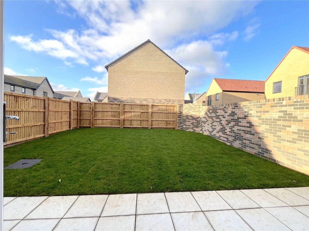 Property photo 3 of 10 Picture No. 07