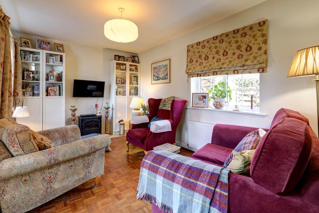 Property photo 3 of 16