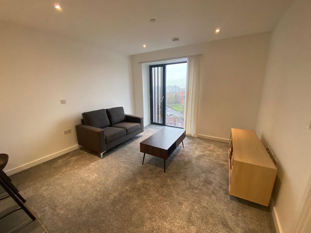 Property photo 2 of 10