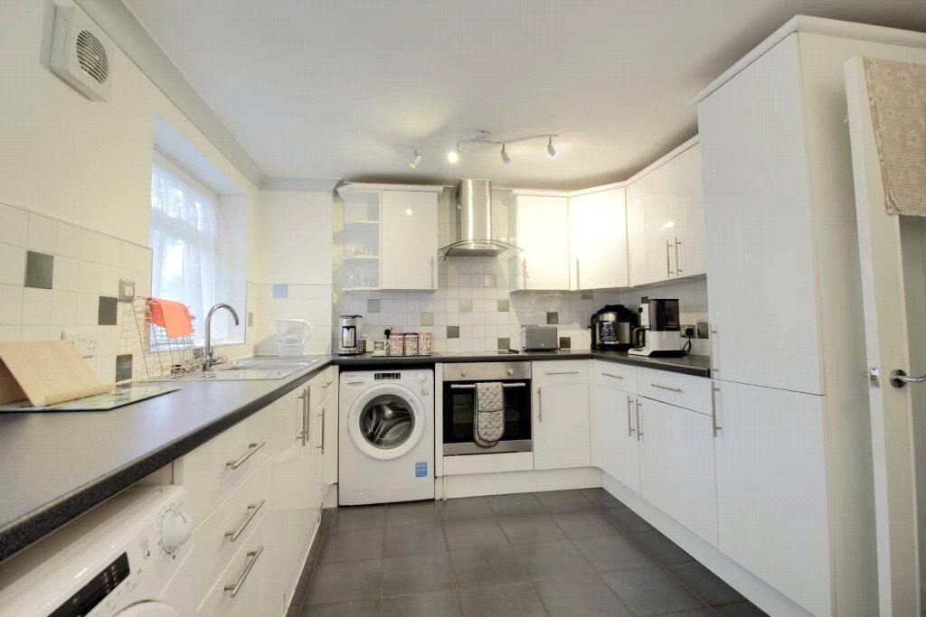 Property photo 2 of 9 Picture No. 04