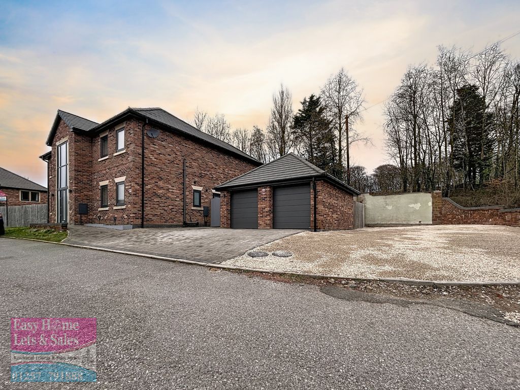 Property photo 3 of 36