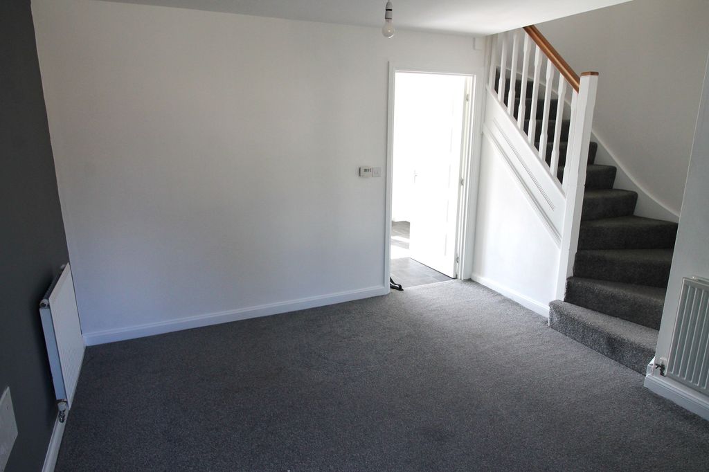 Property photo 2 of 15 Img_1471