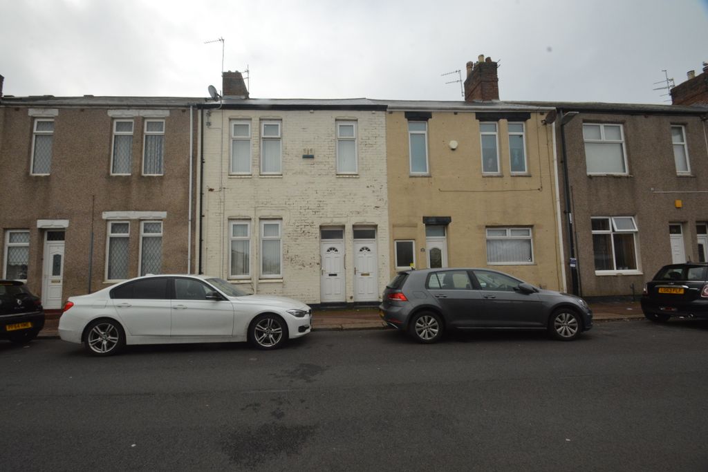 Property photo 1 of 1