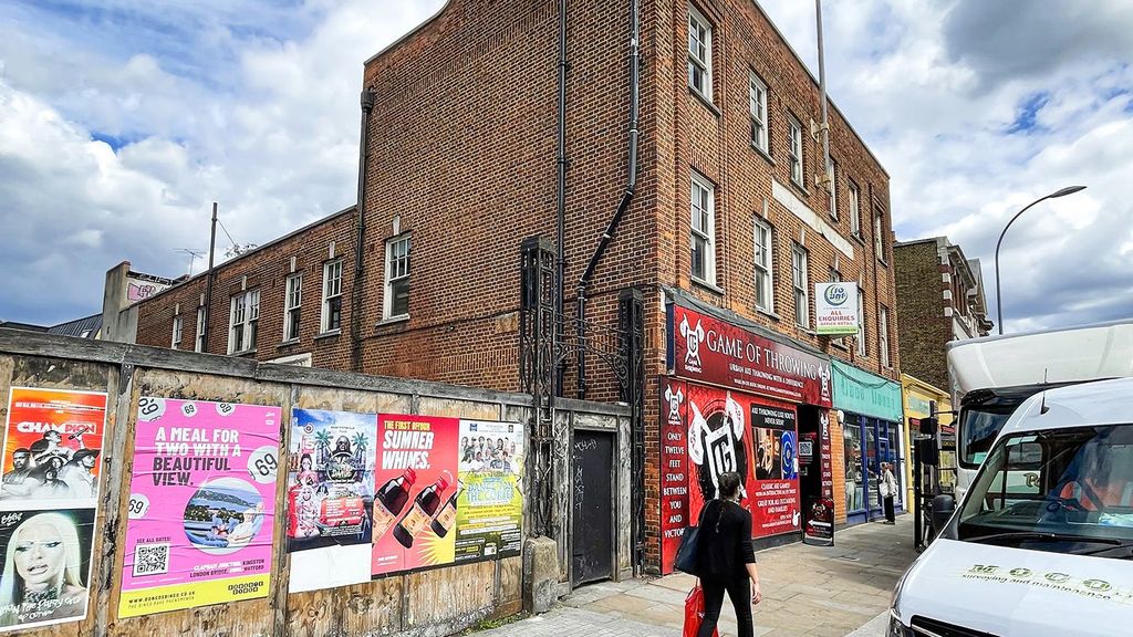 Property photo 2 of 6 134 King St Hammersmith W6 For Sale E1.Jpg