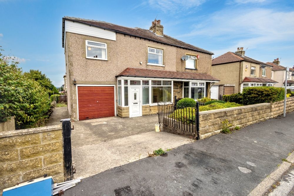 Property photo 2 of 19