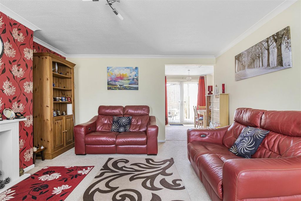 Property photo 3 of 14