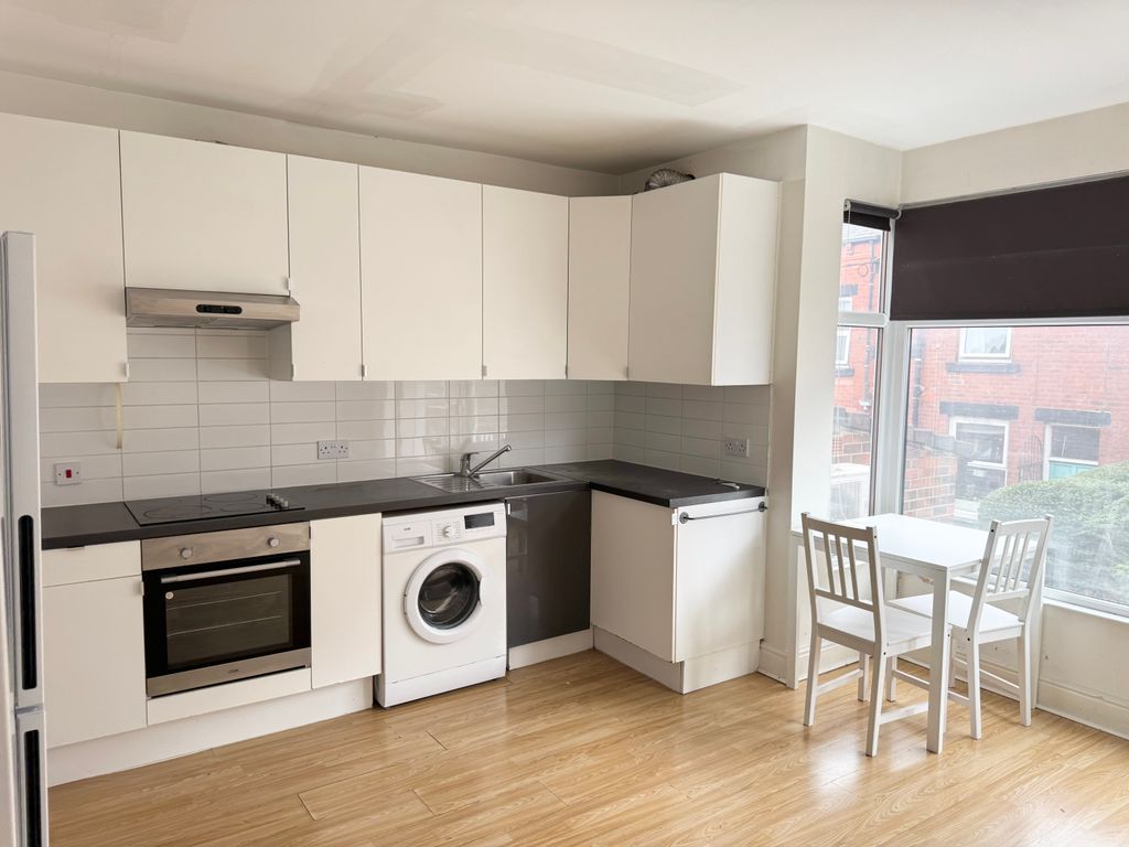 Property photo 1 of 34