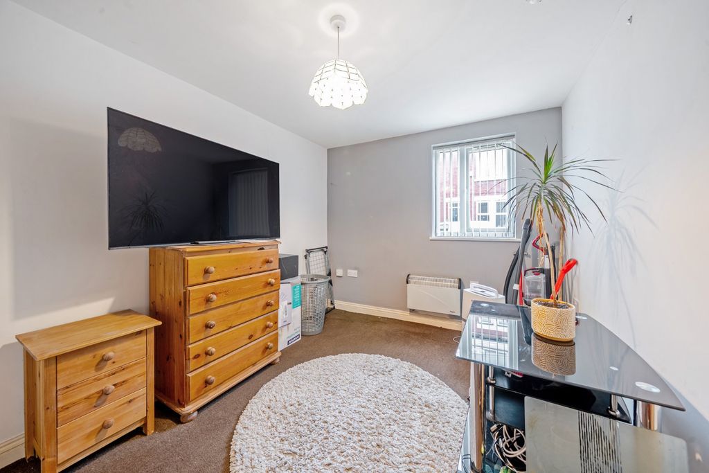 Property photo 2 of 23 F2 -01