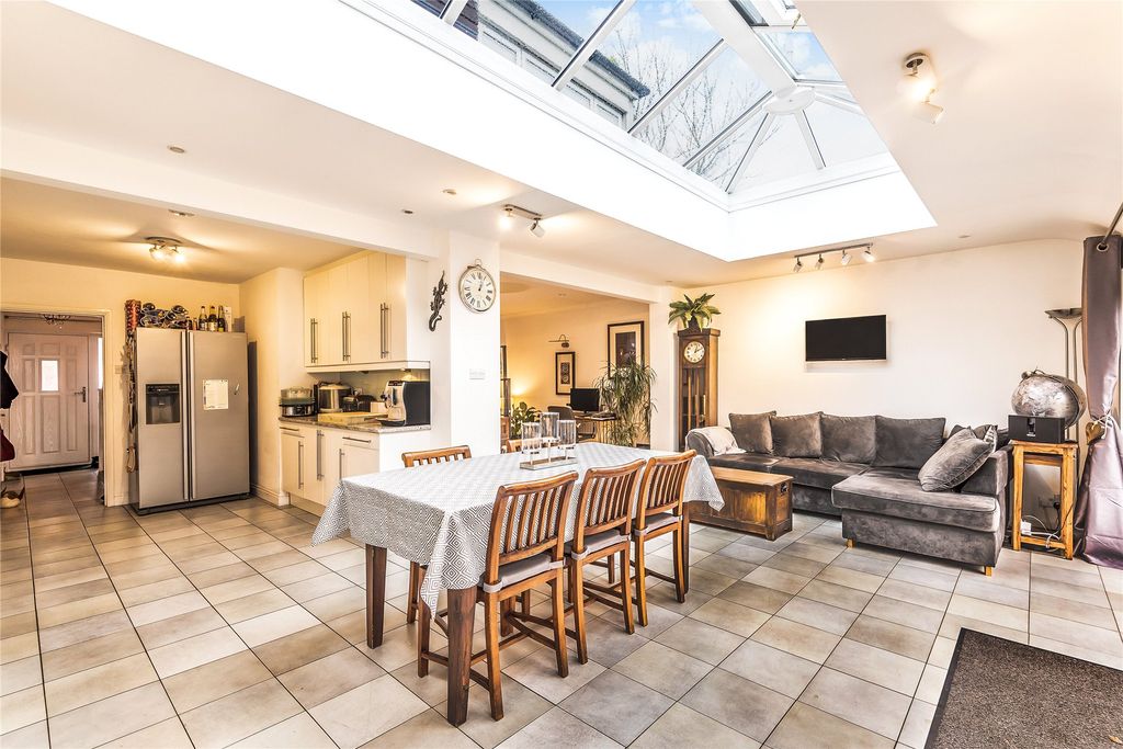 Property photo 3 of 10 Picture No. 14