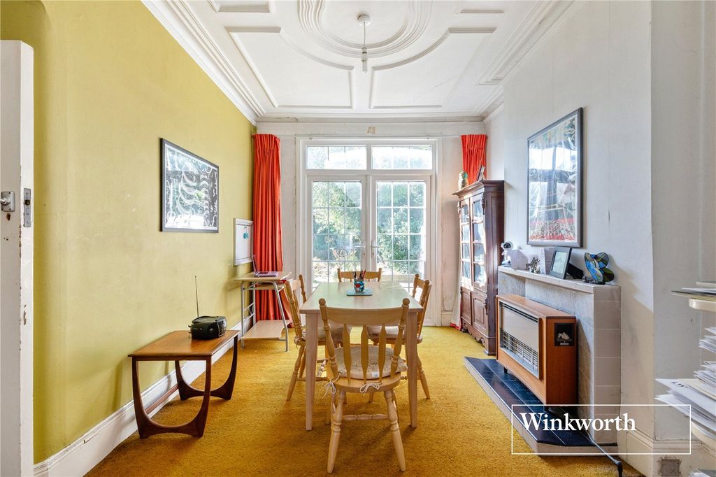 Property photo 3 of 14 Picture No. 06