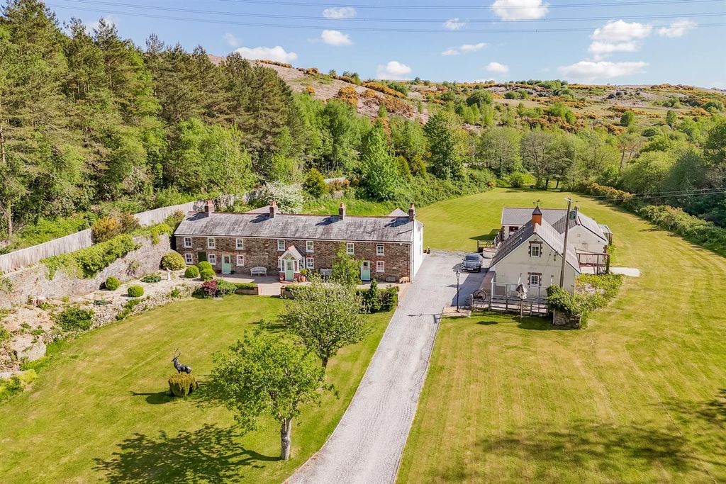 Property photo 1 of 37 Cwmdulais Cottage - Web (35 Of 54).Jpg