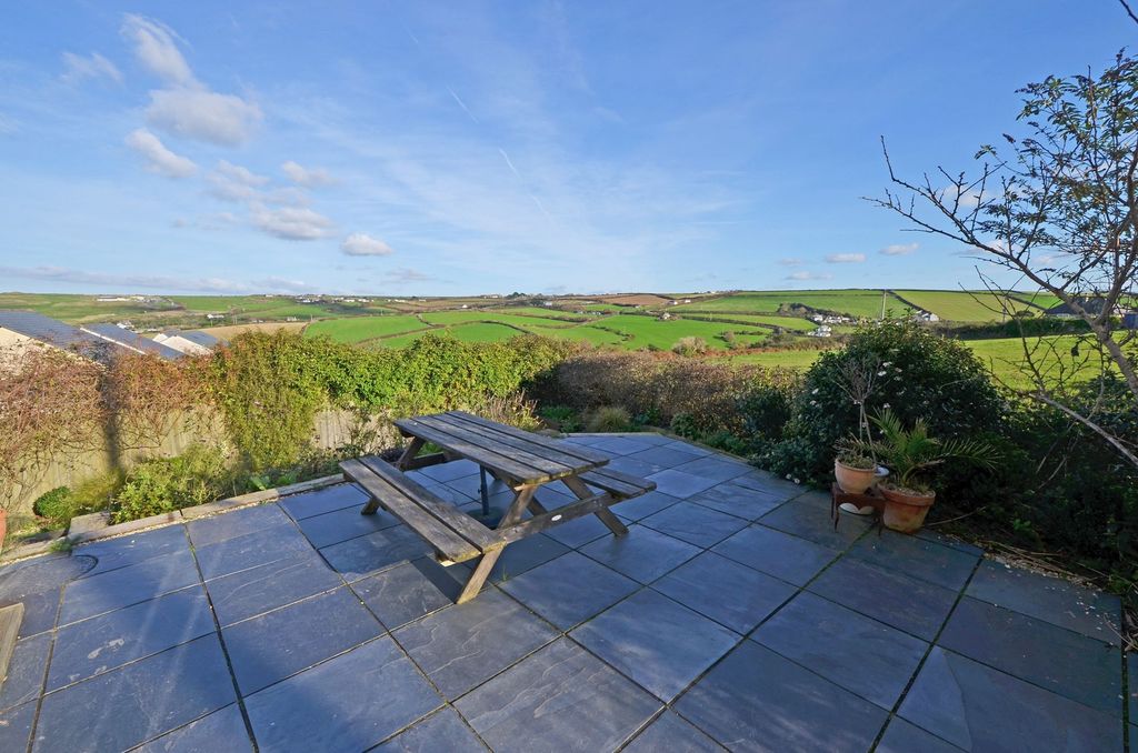 Property photo 2 of 33 Photo 10