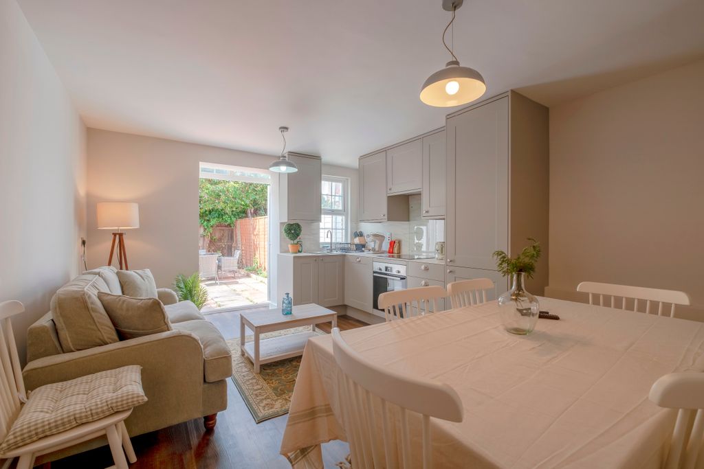 Property photo 1 of 26