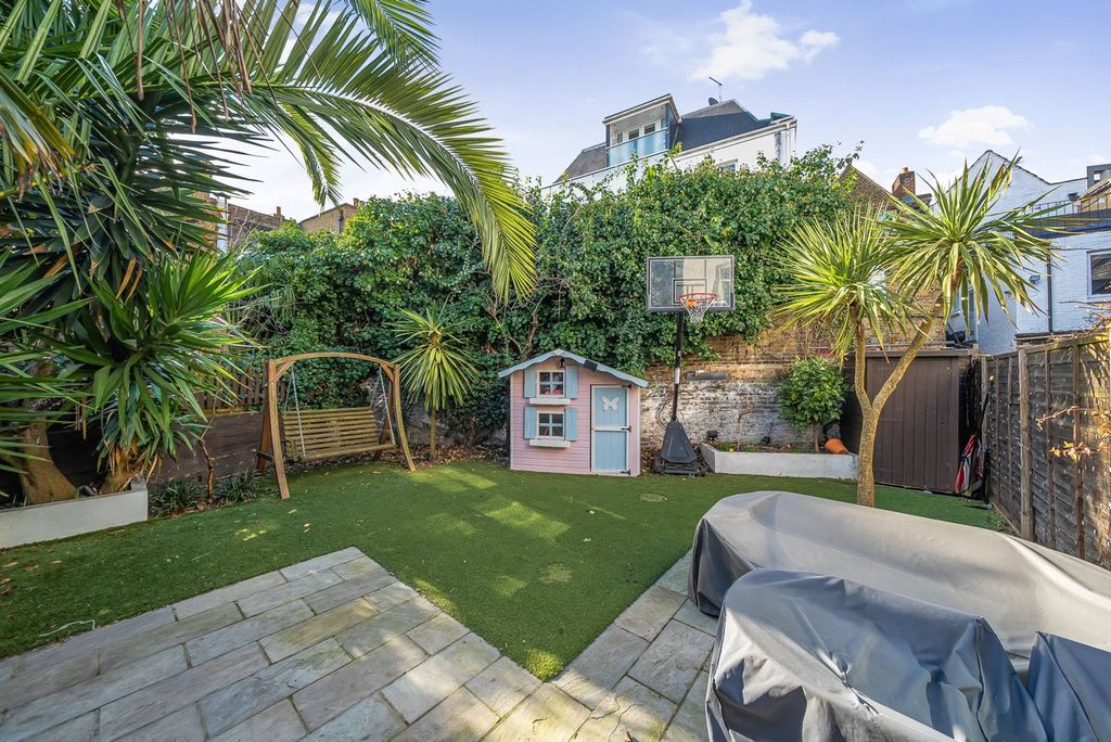 Property photo 1 of 15