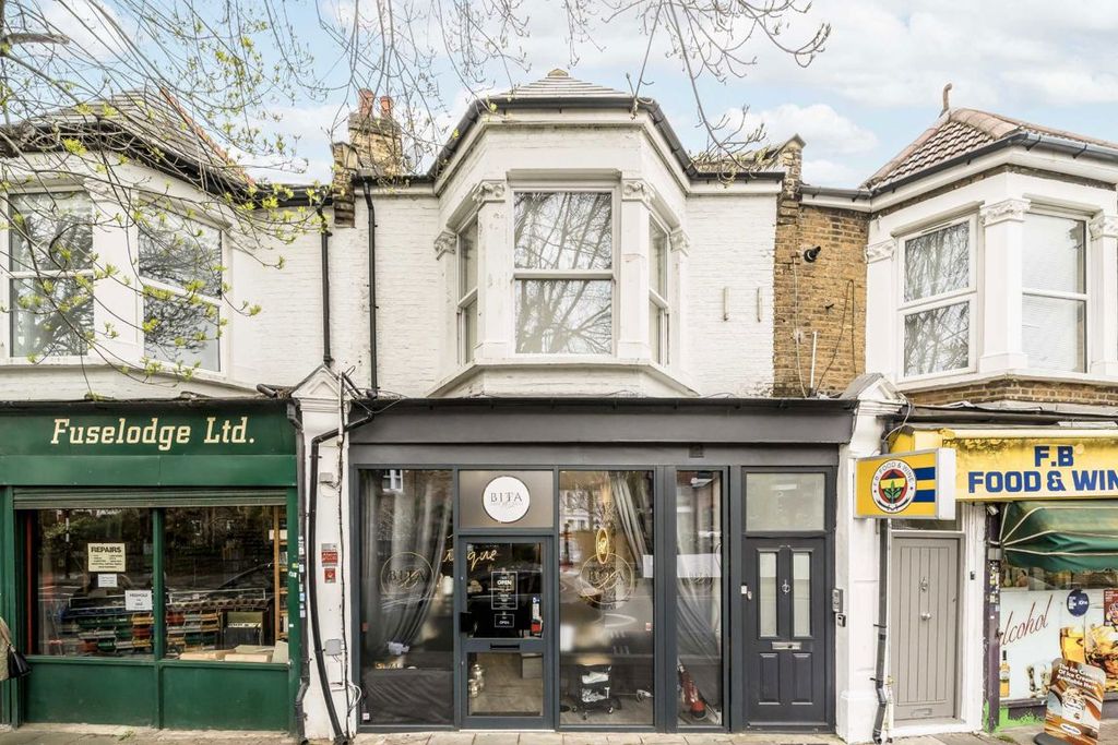 Property photo 1 of 5