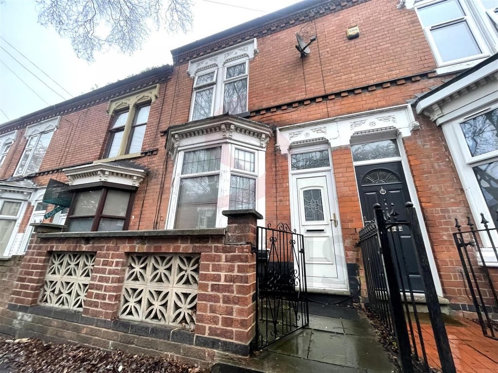 Property photo 1 of 10 Front