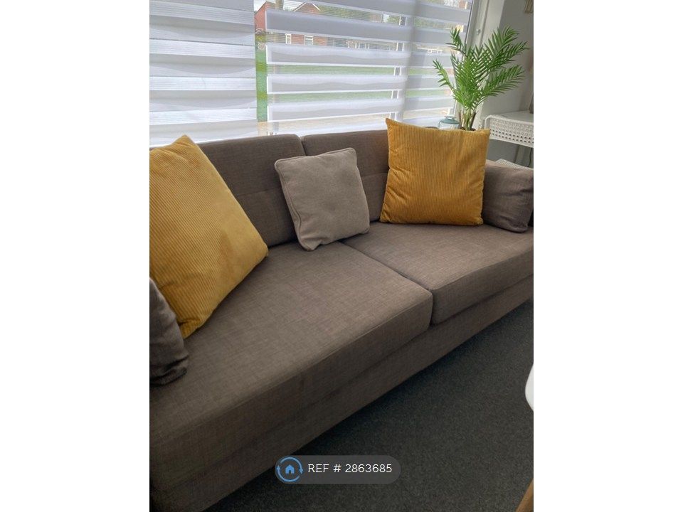 Property photo 3 of 28