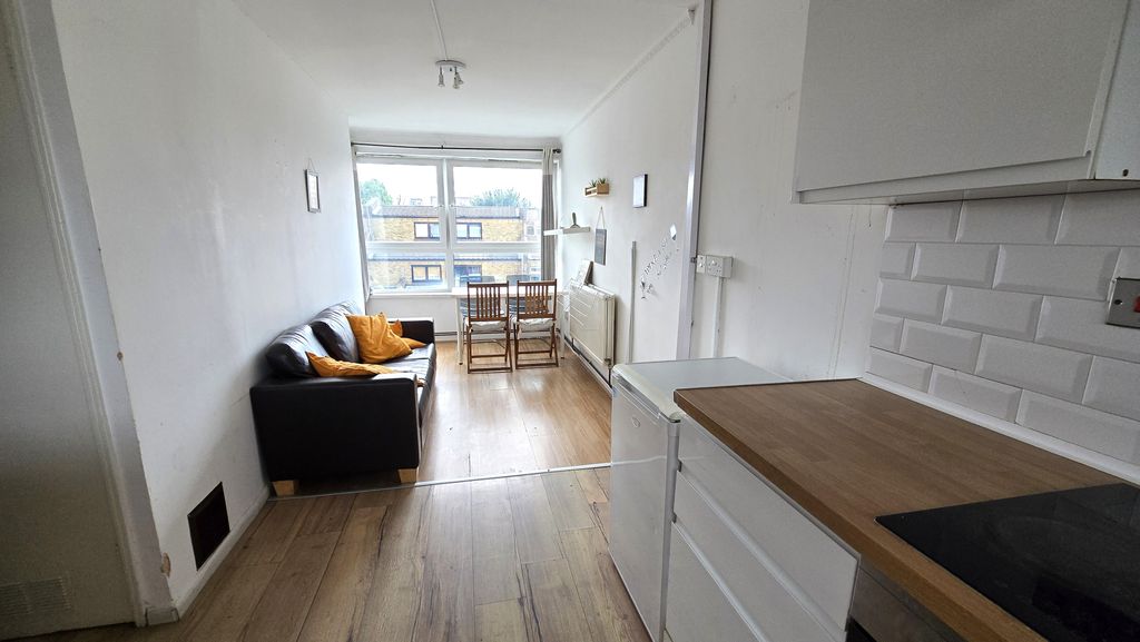 Property photo 3 of 18