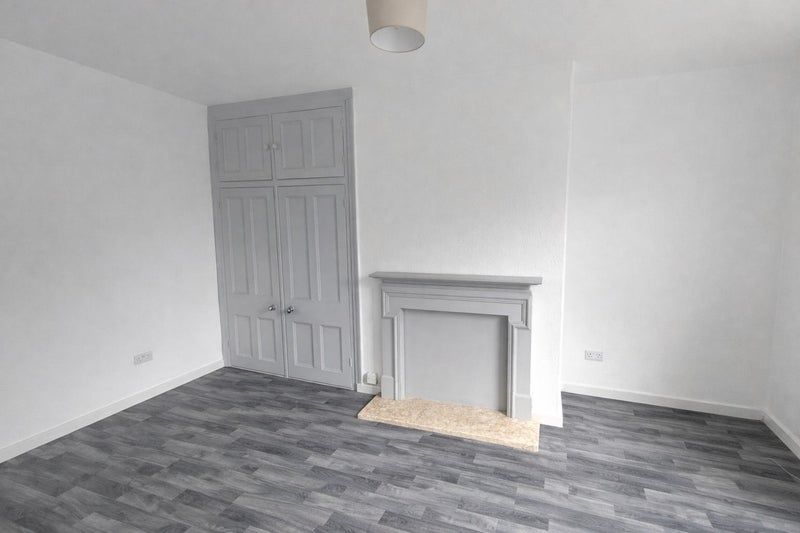 Property photo 1 of 3