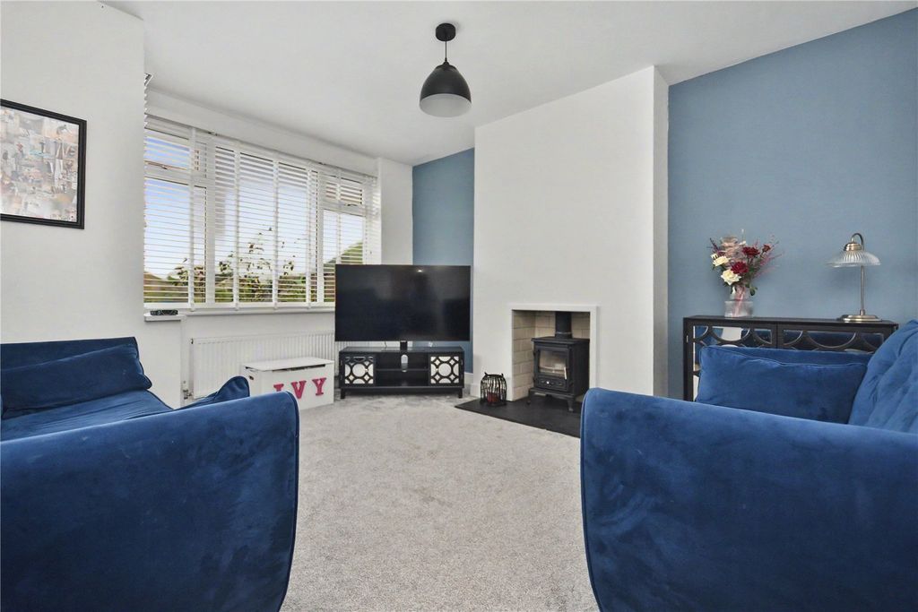 Property photo 2 of 15 Picture No. 13