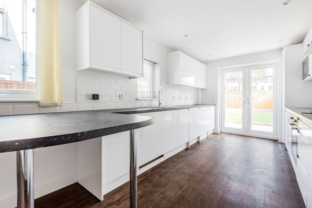 Property photo 1 of 14 828280 (4)