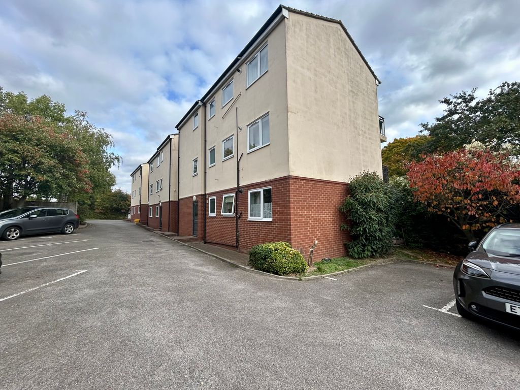 Property photo 1 of 12